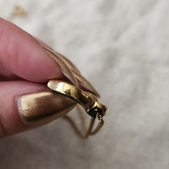 Dior Gold Infinity Necklace Elegant Pendant - Picture 10 of 12